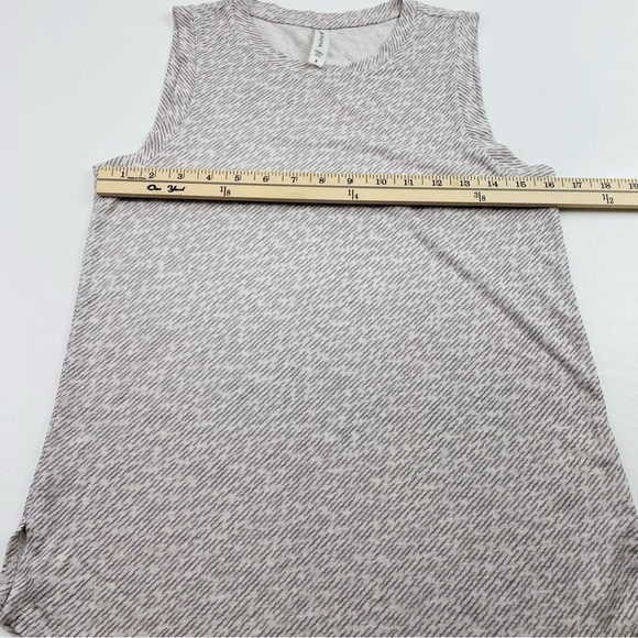 Athleta Top Women Size Small Round Neck sleeveless Slit on the sides lightweight - Picture 4 of 9